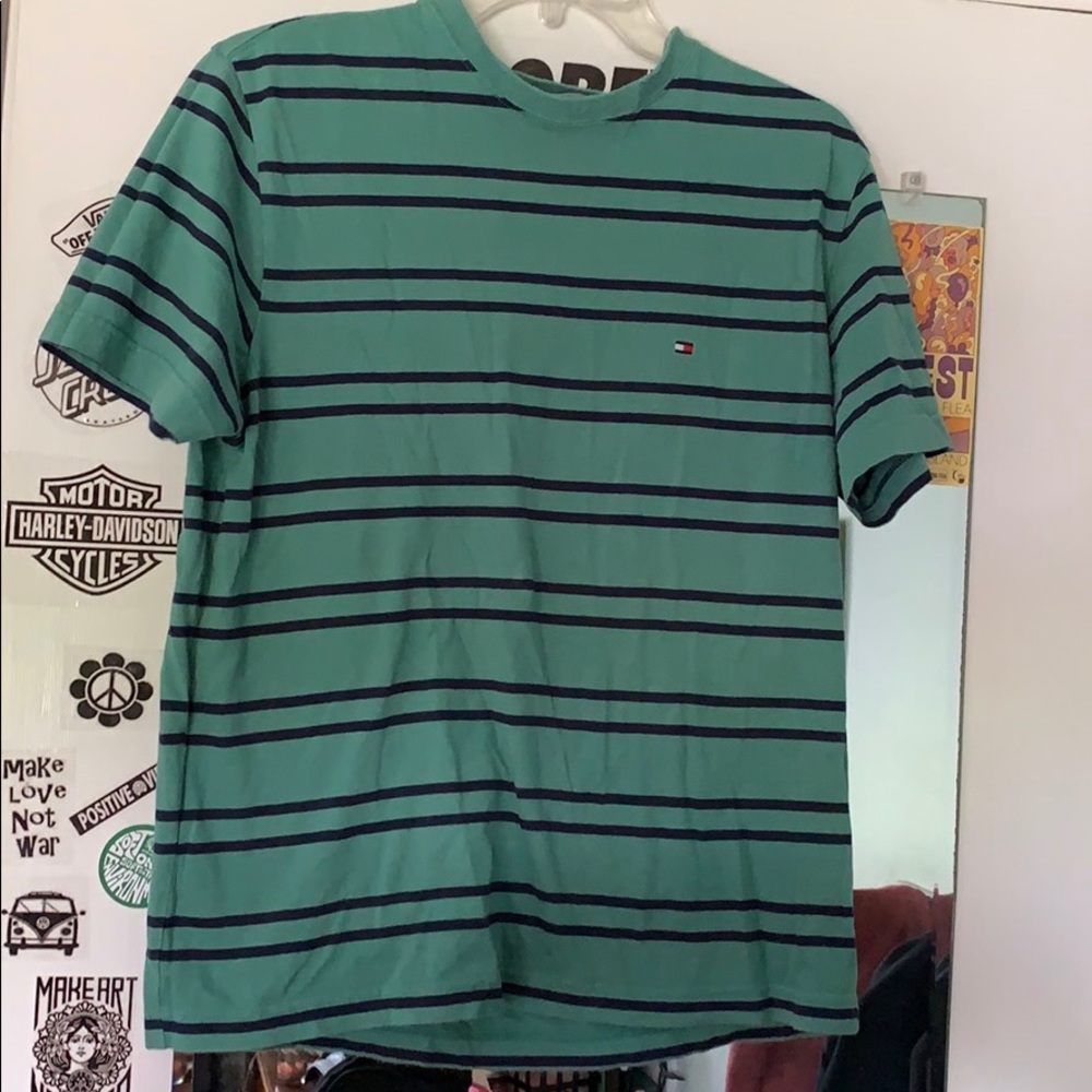 Tommy Hilfiger tee shirt